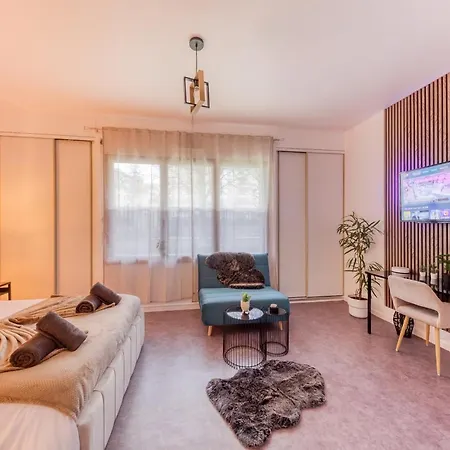 Le Cosy - Free Parking - 2 Min Metro - 5 Min Paris